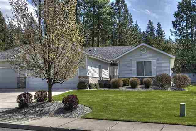 Property Photo: 11126 N Mayfair Rd WA 99218