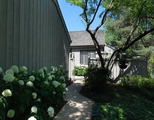 Property Photo: 399 Shoreline Road 312 IL 60010