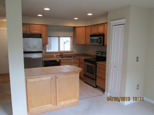 Property Photo: 15611 18th Ave W D1 WA 98087