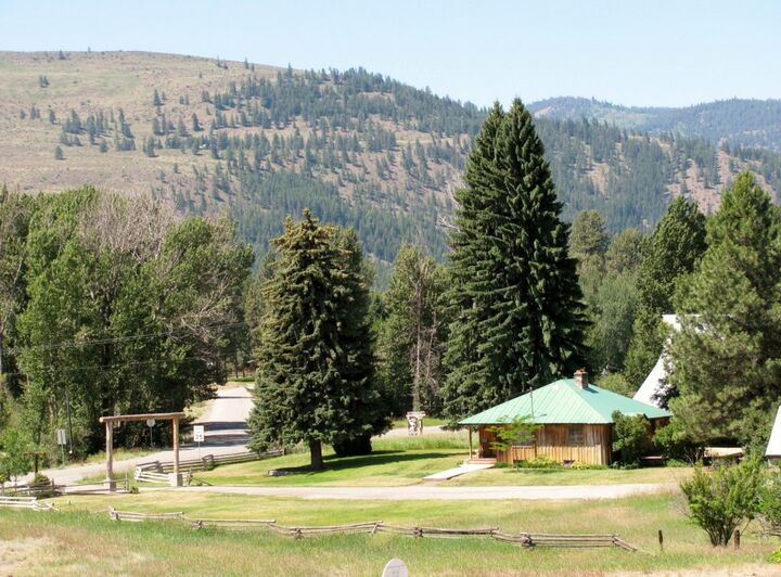 Property Photo:  28 State Highway 20  WA 98862 