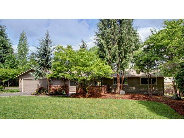 Property Photo: 12604 NE 7th St WA 98005