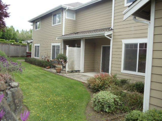 Property Photo: 10700 SE 260th St J102 WA 98030