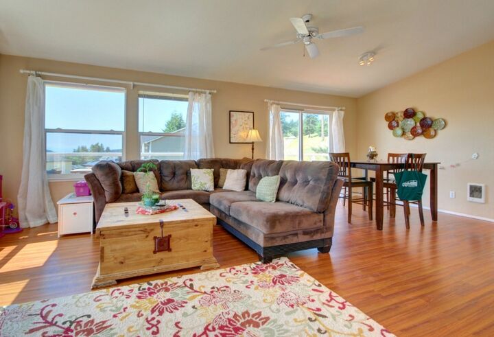 Property Photo:  236 W Calhoun Lp  WA 98239 