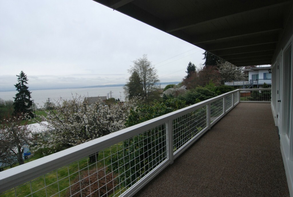 Property Photo:  1250 Holloway Lane  WA 98282 