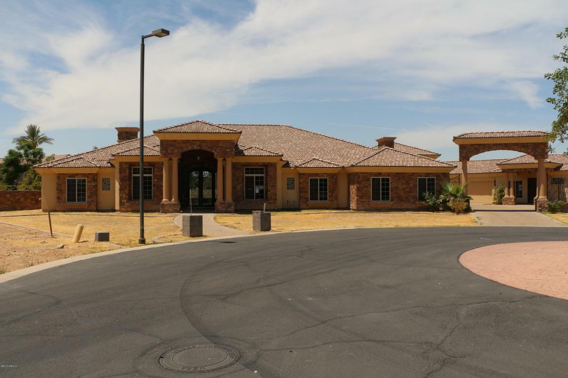 Property Photo:  3911 E Northridge Circle  AZ 85215 