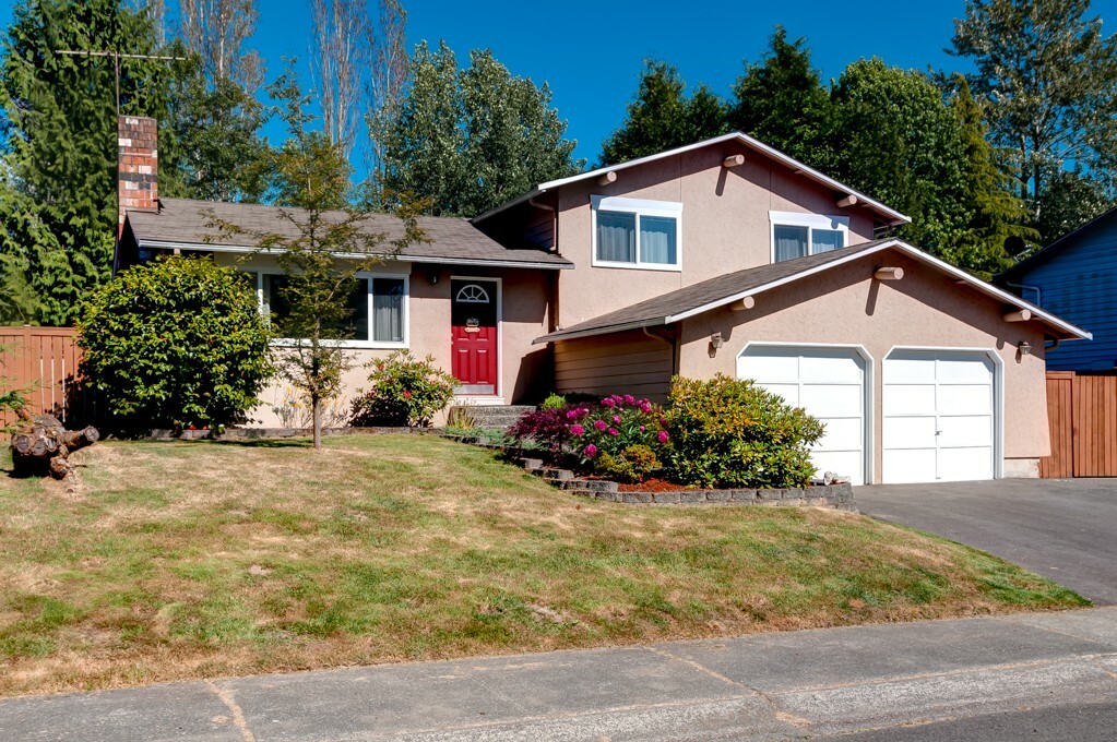 Property Photo:  15009 45th Place W  WA 98087 