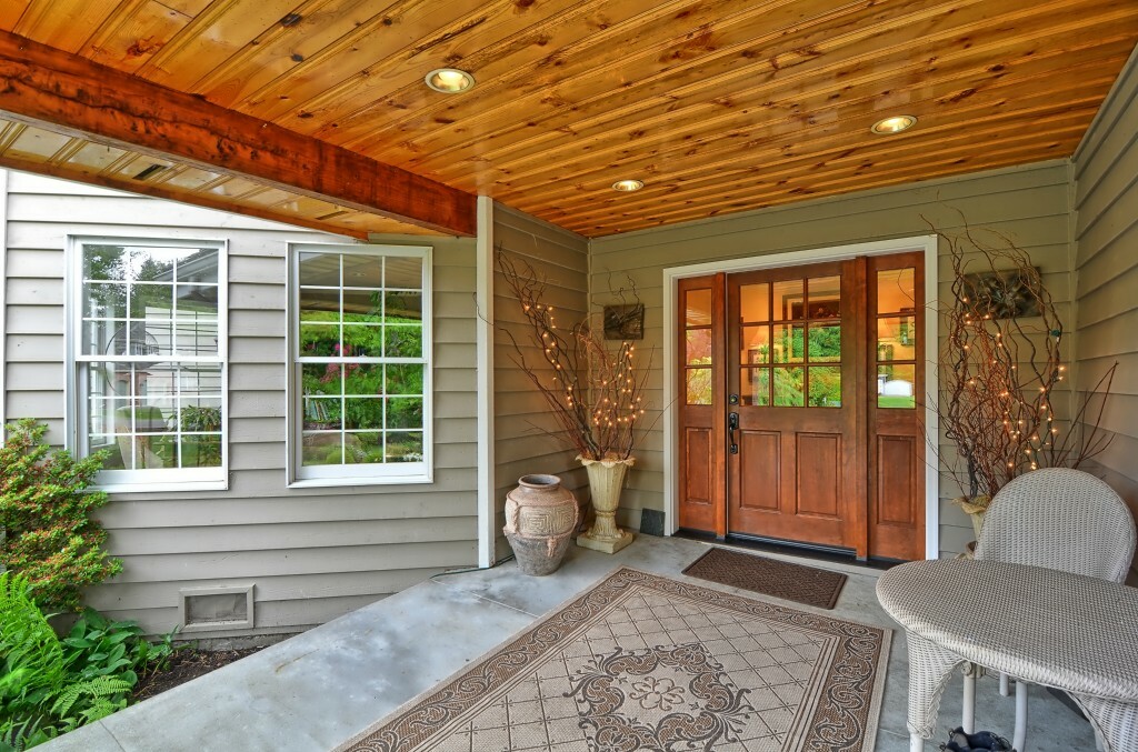 Property Photo:  6112 76th Dr SE  WA 98290 