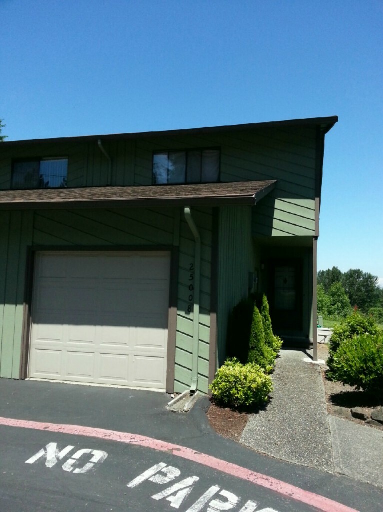 Property Photo:  25008 Lake Fenwick Rd 31  WA 98032 