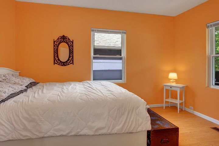 Property Photo:  4725 S Orcas St  WA 98118 