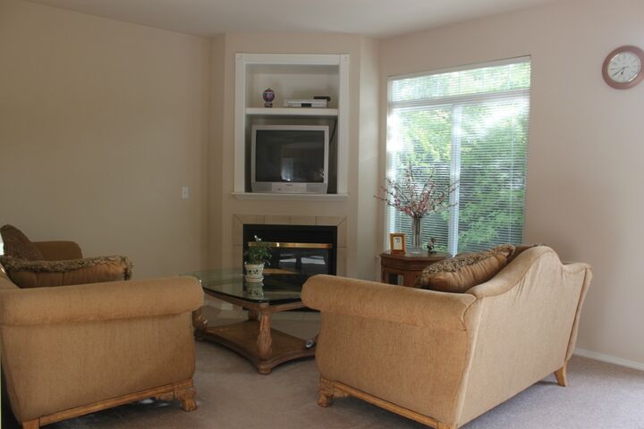 Property Photo: 15021 44th Avenue W 1 WA 98037