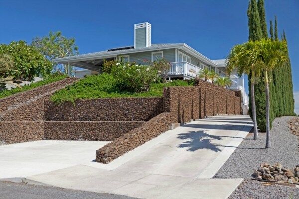 Property Photo: 68-1869 W Kaupapa Pl HI 96738