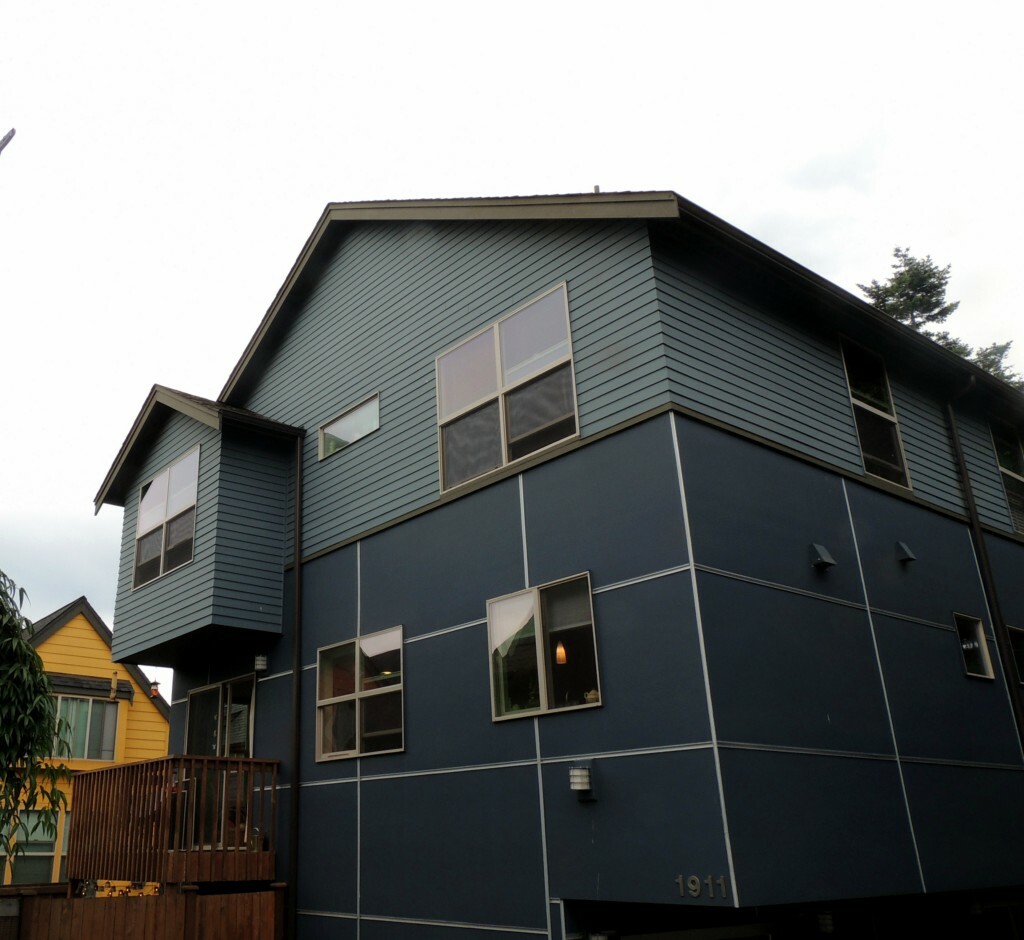 Property Photo: 1911 N 35th St A WA 98103