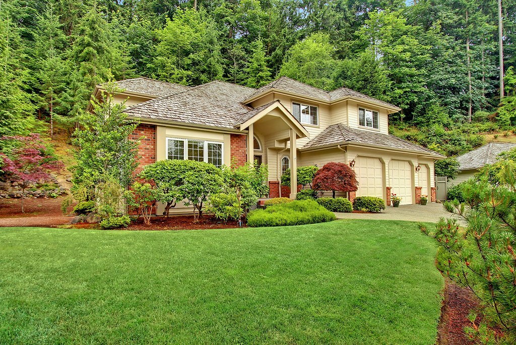 Property Photo: 14625 SE 82nd Ct WA 98059