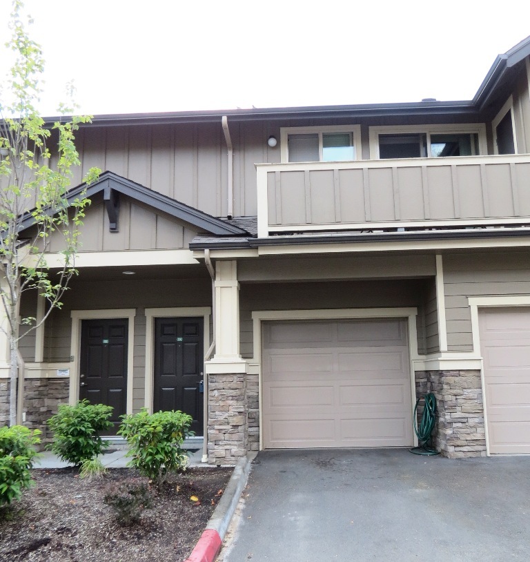 Property Photo: 1900 Weaver Rd D204 WA 98290