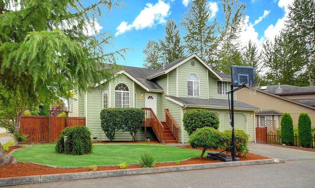 Property Photo:  16882 Odom Lane SE  WA 98272 