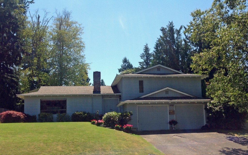 Property Photo:  2004 Niagara Dr  WA 98229 