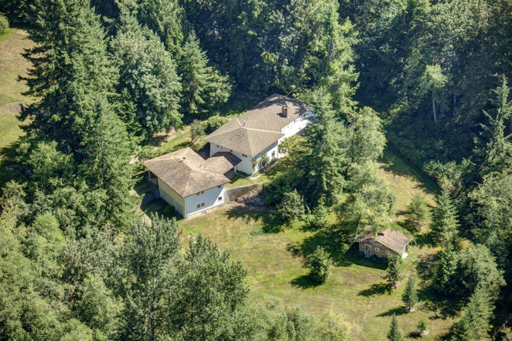 Property Photo:  27819 SE Issaquahfall City Rd  WA 98024 