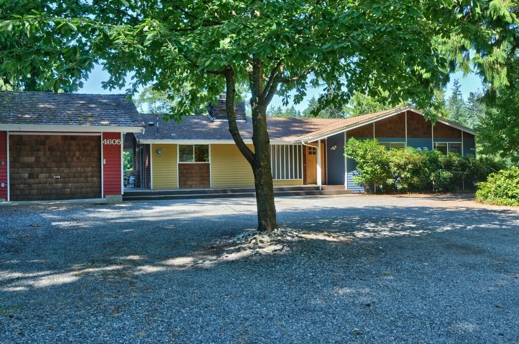 Property Photo:  4605 252nd Ave SE  WA 98029 
