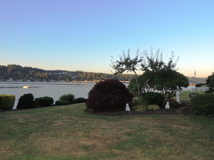 Property Photo:  225 Bella Bella  WA 98333 