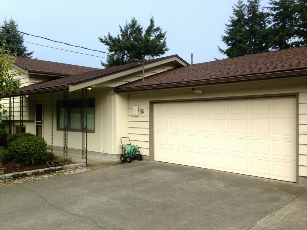 Property Photo:  1148 W Axton Rd  WA 98248 