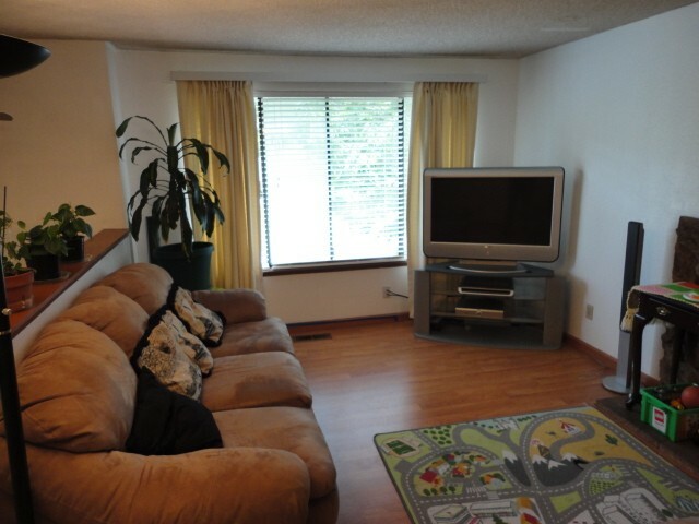 Property Photo: 6712 23rd Ave SW WA 98106