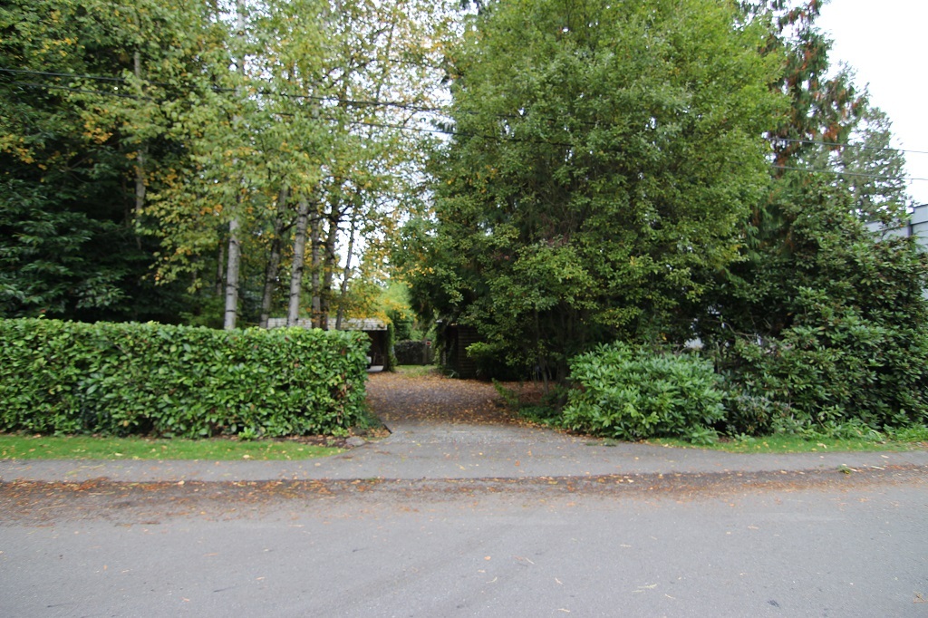 Property Photo:  3823 94th Ave NE  WA 98004 