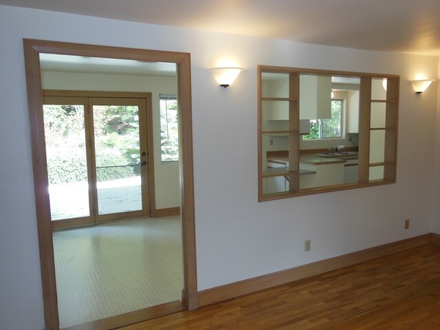 Property Photo: 23921 76th Ave W WA 98026