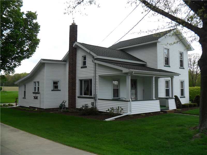 Property Photo:  9971 W Lake Road  PA 16423 