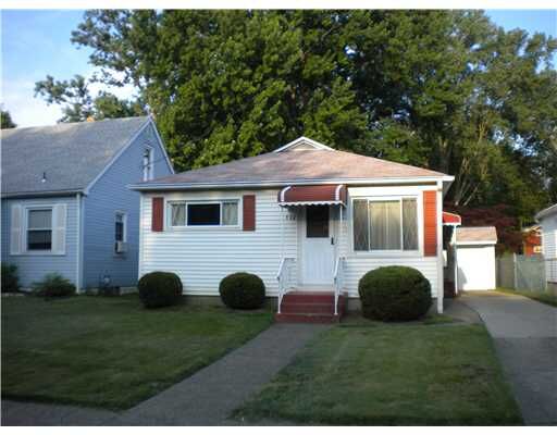 Property Photo: 422 Chautauqua Boulevard PA 16511