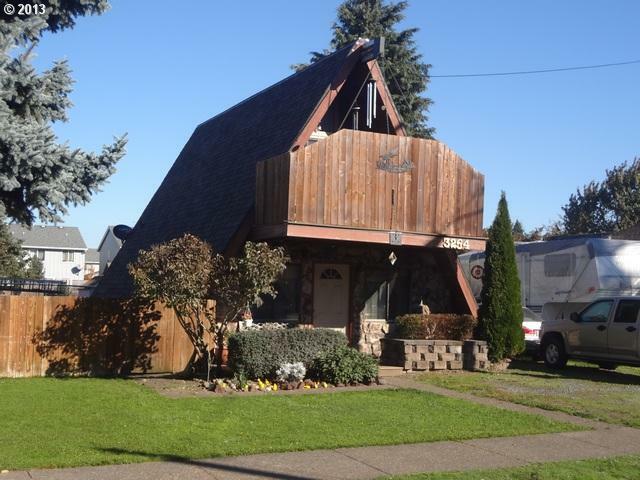 Property Photo: 3264 Oregon Ave OR 97478