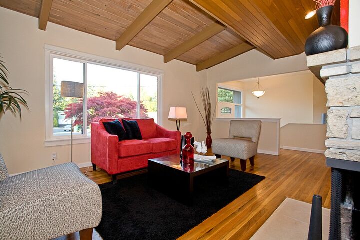 Property Photo:  2133 N 183rd Place  WA 98133 