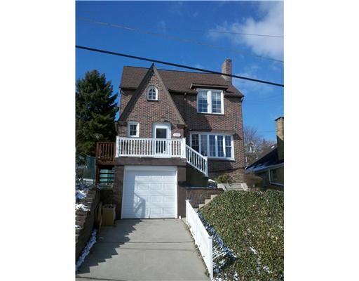 Property Photo:  3128 Elroy Avenue  PA 15227 