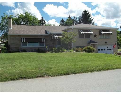 Property Photo:  124 Freeman Lane  PA 15425 