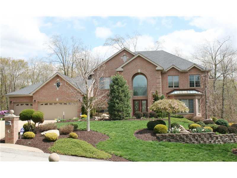 Property Photo:  102 Trotwood Drive  PA 15367 