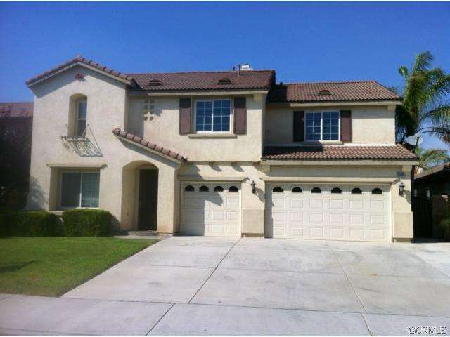 Property Photo: 13704 Beaconsfield Lane CA 92880