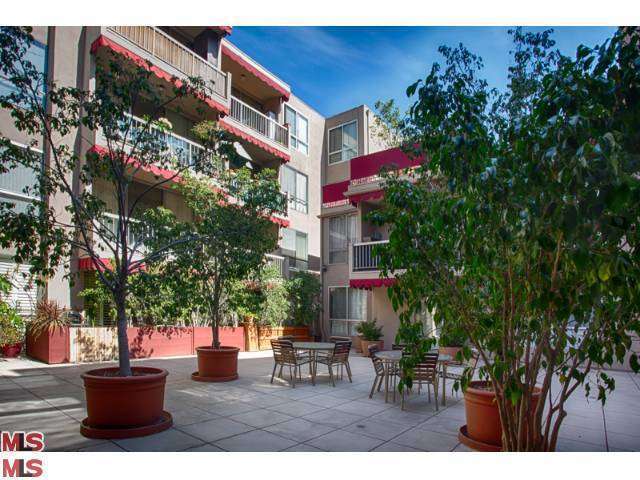 Property Photo:  1745 Camino Palmero St 334  CA 90046 