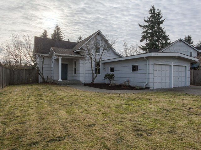 Property Photo:  13121 SE 261st Place  WA 98030 