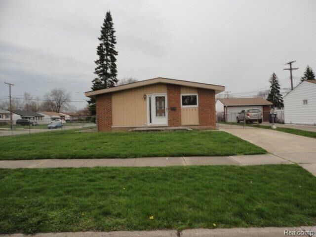 Property Photo:  32146 Harvard Street  MI 48186 