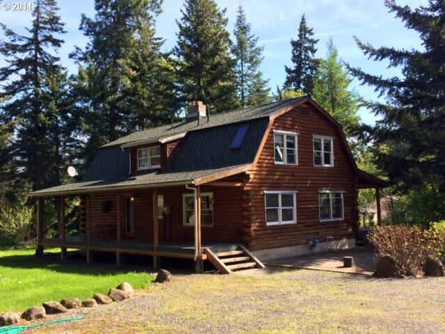 Property Photo:  1460 Country Club Rd  OR 97031 