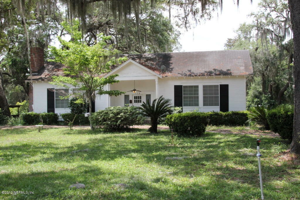 Property Photo:  113 East End Road  FL  