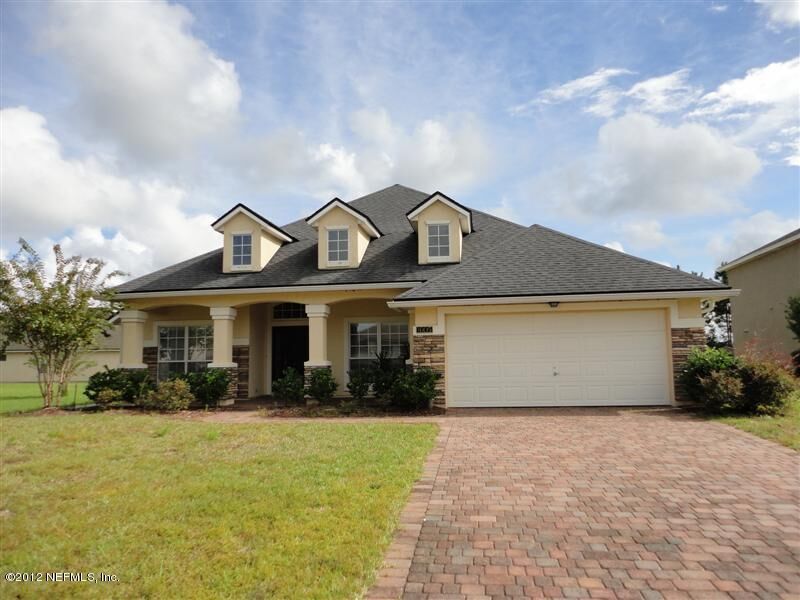 Property Photo:  1605 Calabria Court  FL 32092 