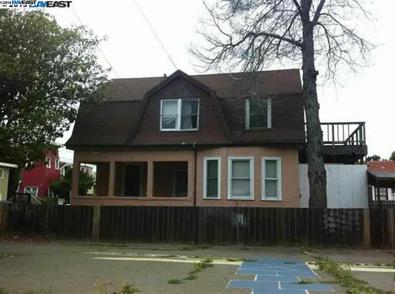 Property Photo:  4534 Congress Ave  CA 94601-4702 