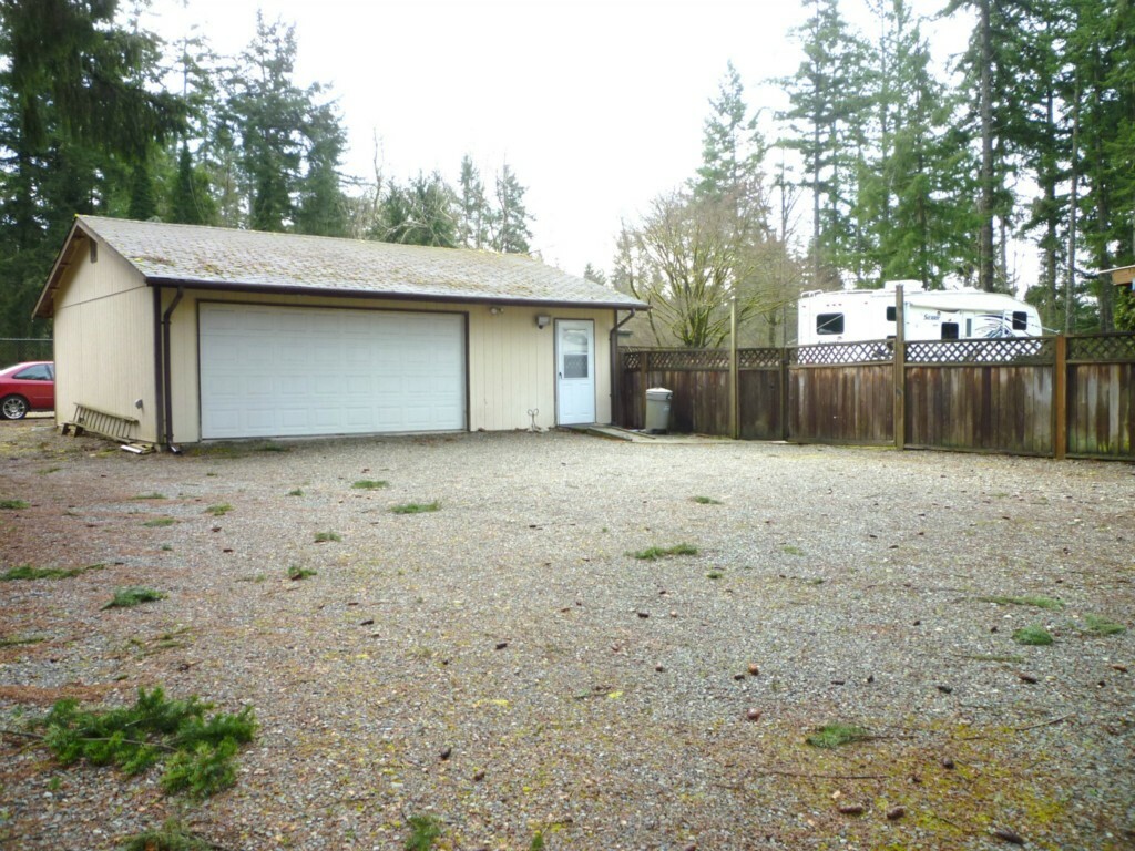 Property Photo: 22031 SE 295th Place WA 98010
