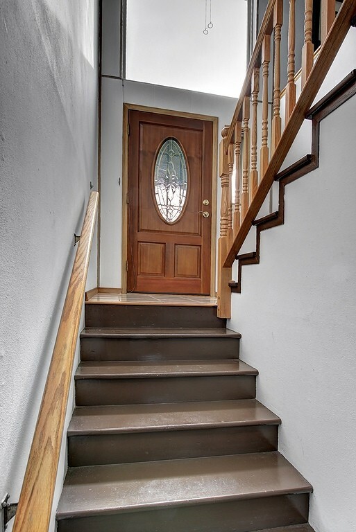 Property Photo:  16410 116th Place SE  WA 98058 