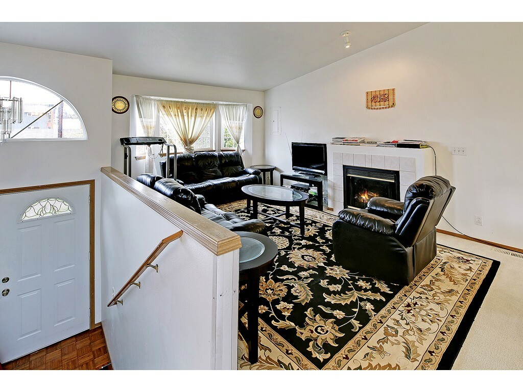 Property Photo: 5013 Renton Avenue S WA 98118