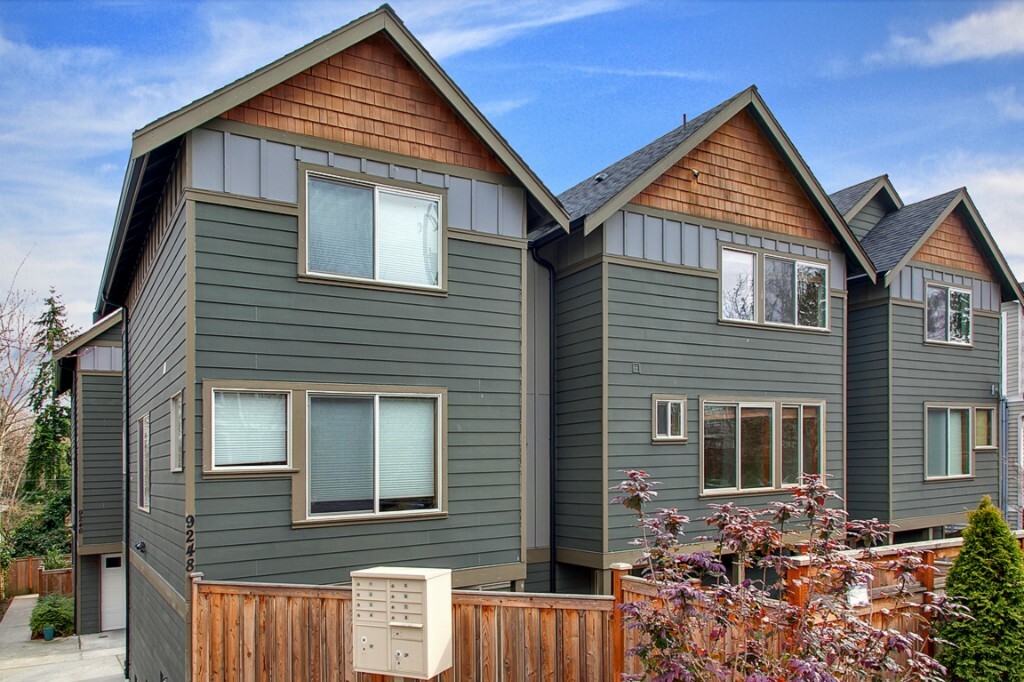 Property Photo:  9246 Interlake Avenue N D  WA 98103 