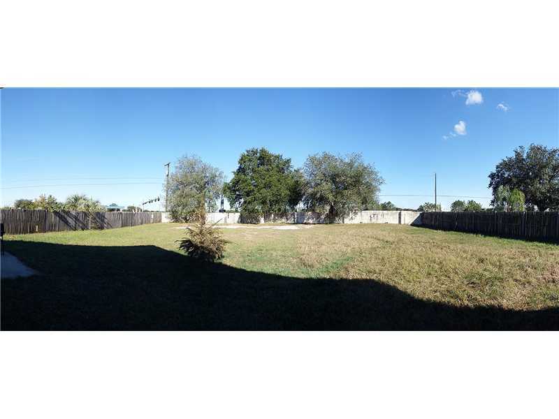 Property Photo:  11330 Jim Court  FL 33569 