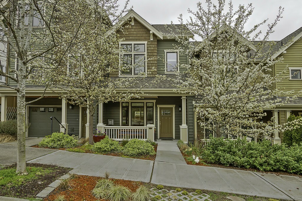 Property Photo: 20A W Etruria St WA 98119