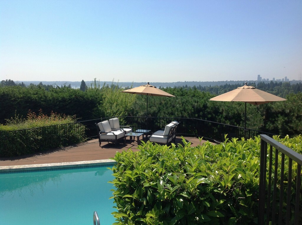 Property Photo: 1506 90th Pl NE WA 98004