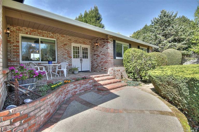 Property Photo:  496 Gold Ridge Road  CA 95472 